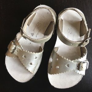 LEATHER sandals. Sun San Silver.Tons of life left.